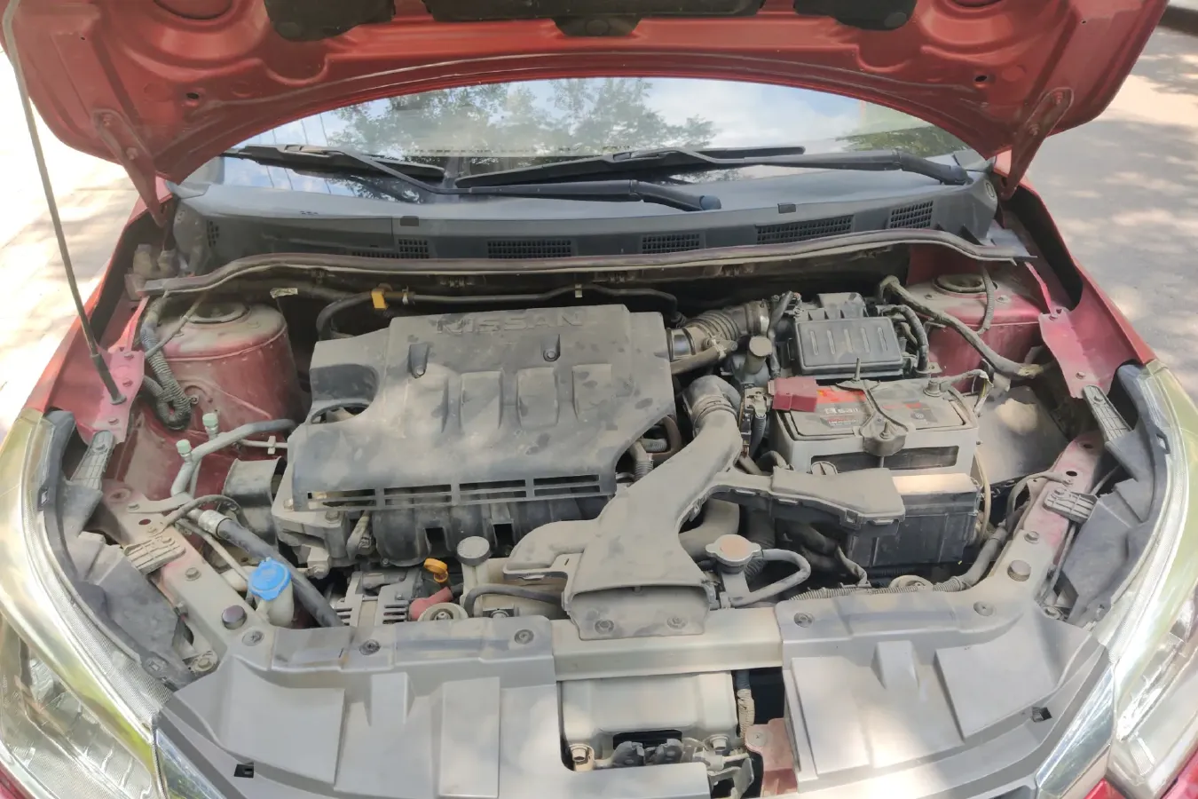 2013 Venucia R50 1.6L 117HP L4 5MT,autocango,china used car exporter,china ev exporter,chinese used car exporter,chinese used ev exporter