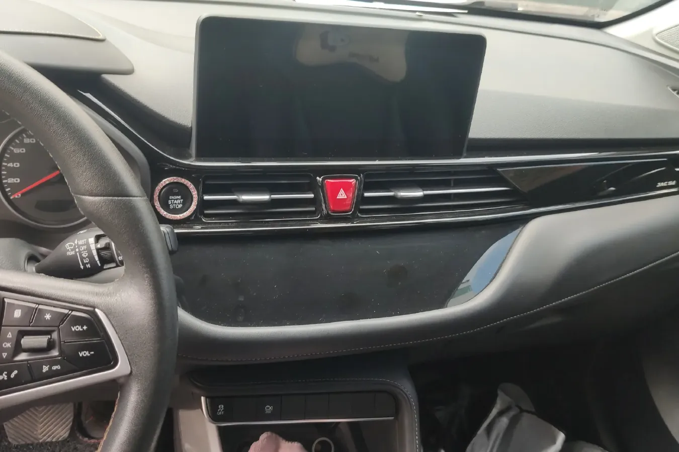 2019 JAC Refine S4 1.6L 120HP L4 CVT,autocango,china used car exporter,china ev exporter,chinese used car exporter,chinese used ev exporter