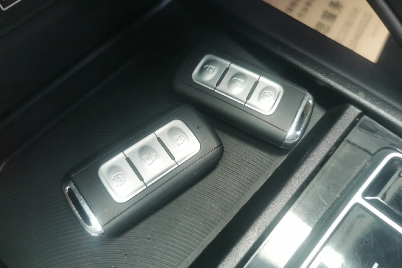 2019 DongFeng Fengon Fengon E3 Range Extended 84HP REEV 17.28KWH,autocango,china used car exporter,china ev exporter,chinese used car exporter,chinese used ev exporter