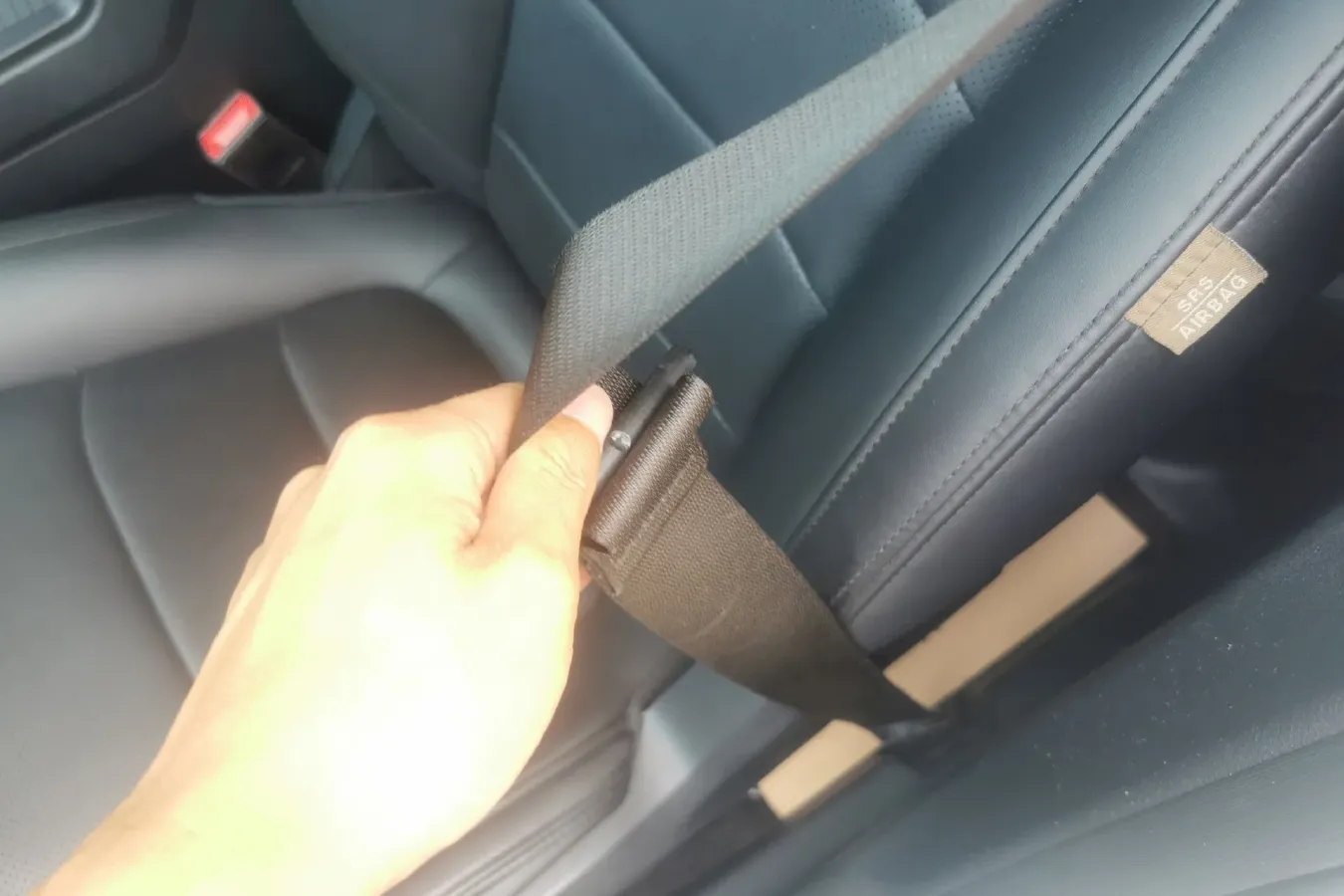 2019 DongFeng Fengon Fengon E3 Range Extended 84HP REEV 17.28KWH,autocango,china used car exporter,china ev exporter,chinese used car exporter,chinese used ev exporter