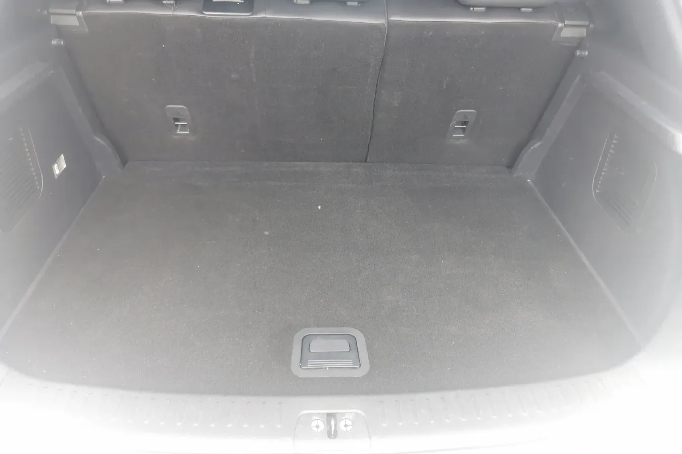 2019 DongFeng Fengon Fengon E3 Range Extended 84HP REEV 17.28KWH,autocango,china used car exporter,china ev exporter,chinese used car exporter,chinese used ev exporter