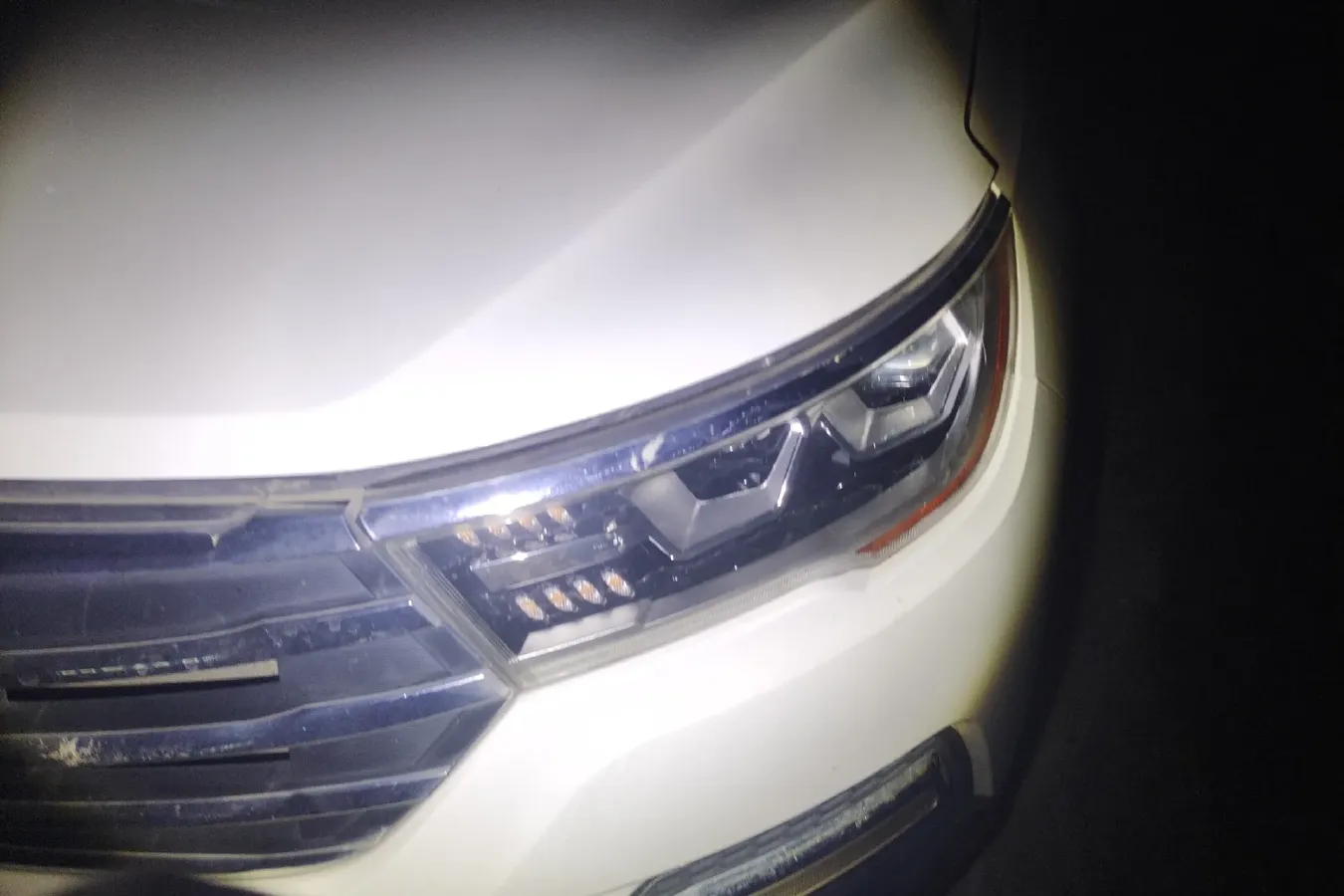 2017 LiFan X80 2.0T 192HP L4 6AT,autocango,china used car exporter,china ev exporter,chinese used car exporter,chinese used ev exporter