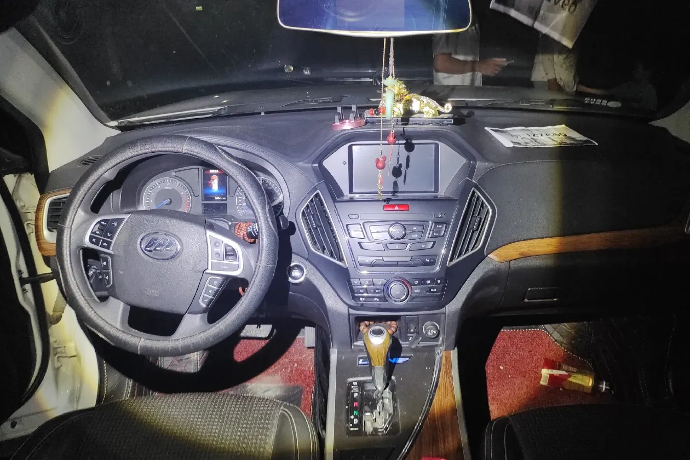 2017 LiFan X80 2.0T 192HP L4 6AT,autocango,china used car exporter,china ev exporter,chinese used car exporter,chinese used ev exporter