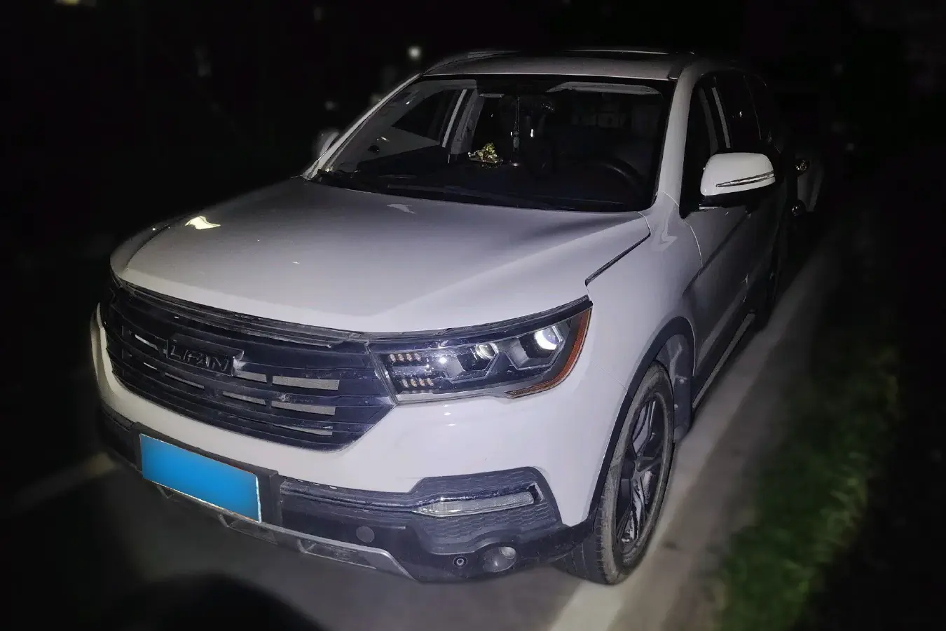 2017 LiFan X80 2.0T 192HP L4 6AT