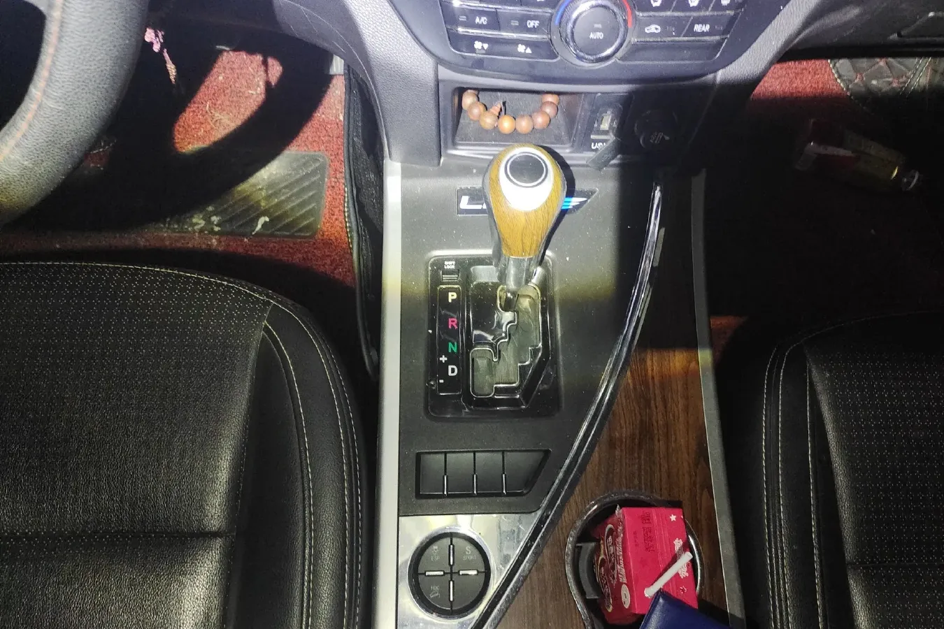 2017 LiFan X80 2.0T 192HP L4 6AT,autocango,china used car exporter,china ev exporter,chinese used car exporter,chinese used ev exporter