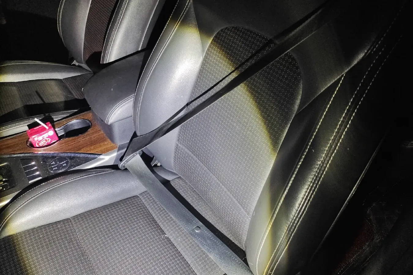 2017 LiFan X80 2.0T 192HP L4 6AT,autocango,china used car exporter,china ev exporter,chinese used car exporter,chinese used ev exporter