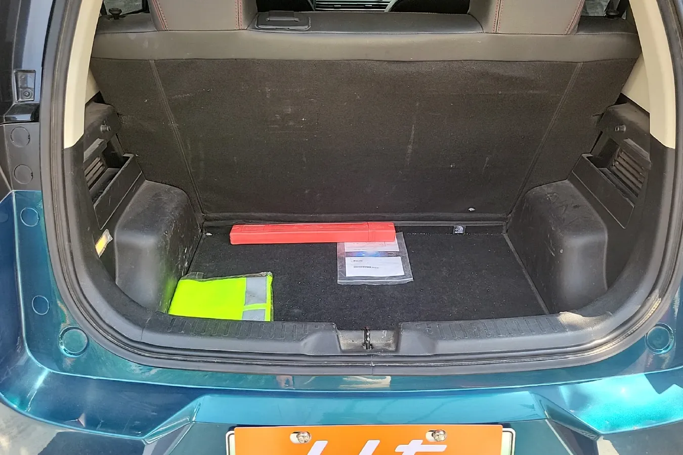 2021 DaYun YueHu BEV 32.85KWH,autocango,china used car exporter,china ev exporter,chinese used car exporter,chinese used ev exporter