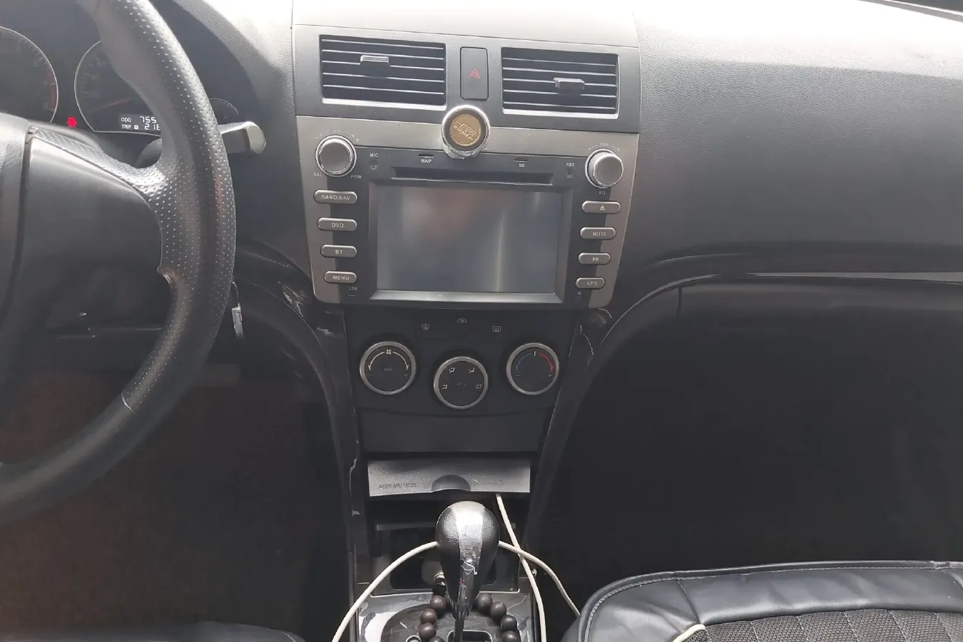 2011 HaiMa Family 1.6L 120HP L4 CVT,autocango,china used car exporter,china ev exporter,chinese used car exporter,chinese used ev exporter