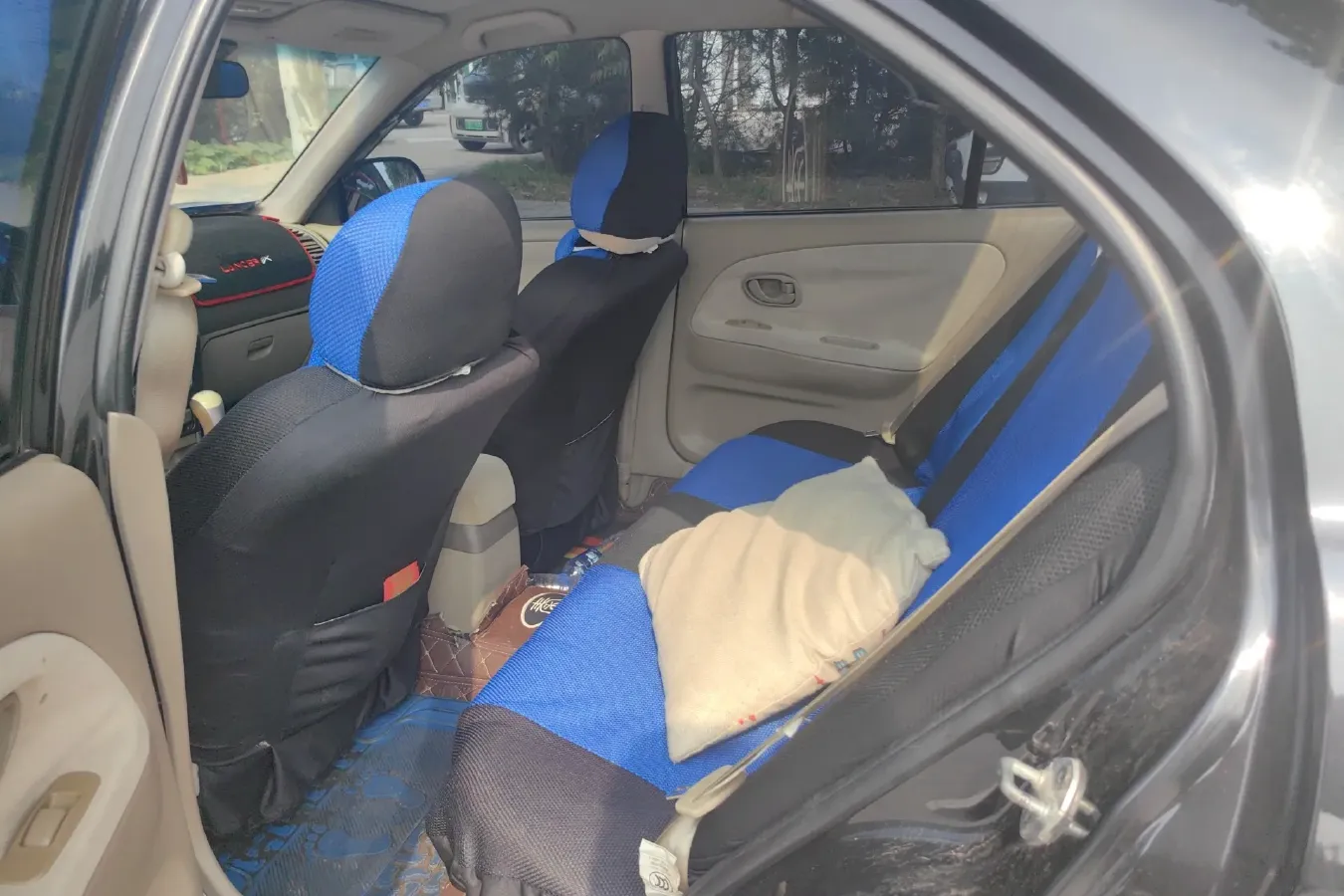 2010 Mitsubishi Lancer 1.6L 100HP L4 5MT,autocango,china used car exporter,china ev exporter,chinese used car exporter,chinese used ev exporter