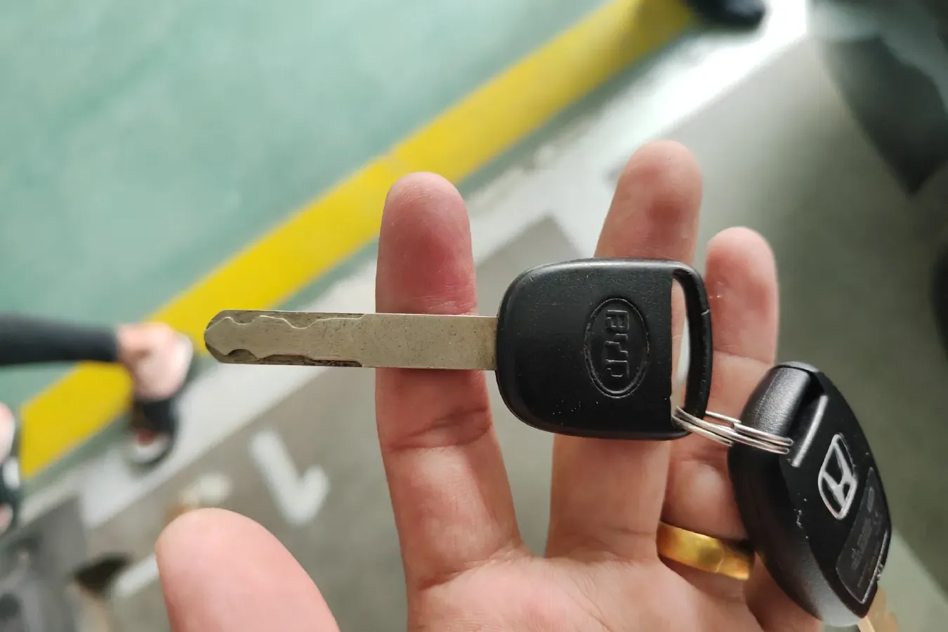 2010 BYD F6 2.0L 140HP L4 5MT,autocango,china used car exporter,china ev exporter,chinese used car exporter,chinese used ev exporter