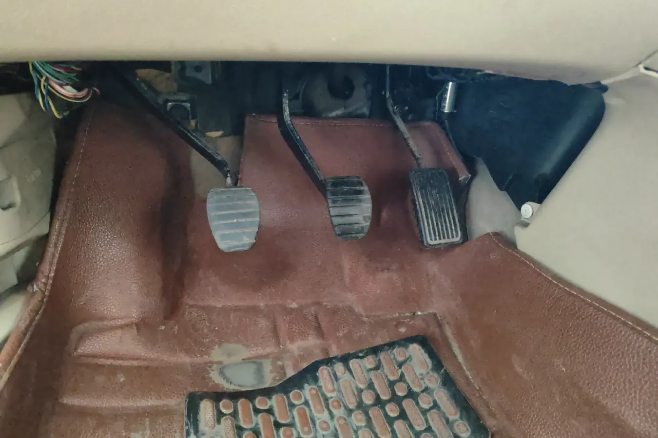 2010 BYD F6 2.0L 140HP L4 5MT,autocango,china used car exporter,china ev exporter,chinese used car exporter,chinese used ev exporter