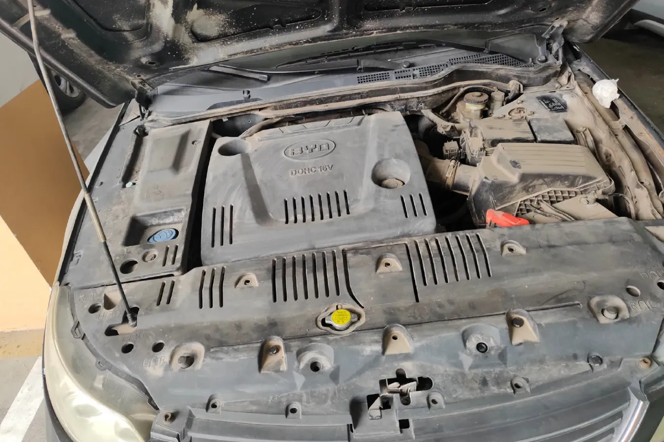 2010 BYD F6 2.0L 140HP L4 5MT,autocango,china used car exporter,china ev exporter,chinese used car exporter,chinese used ev exporter