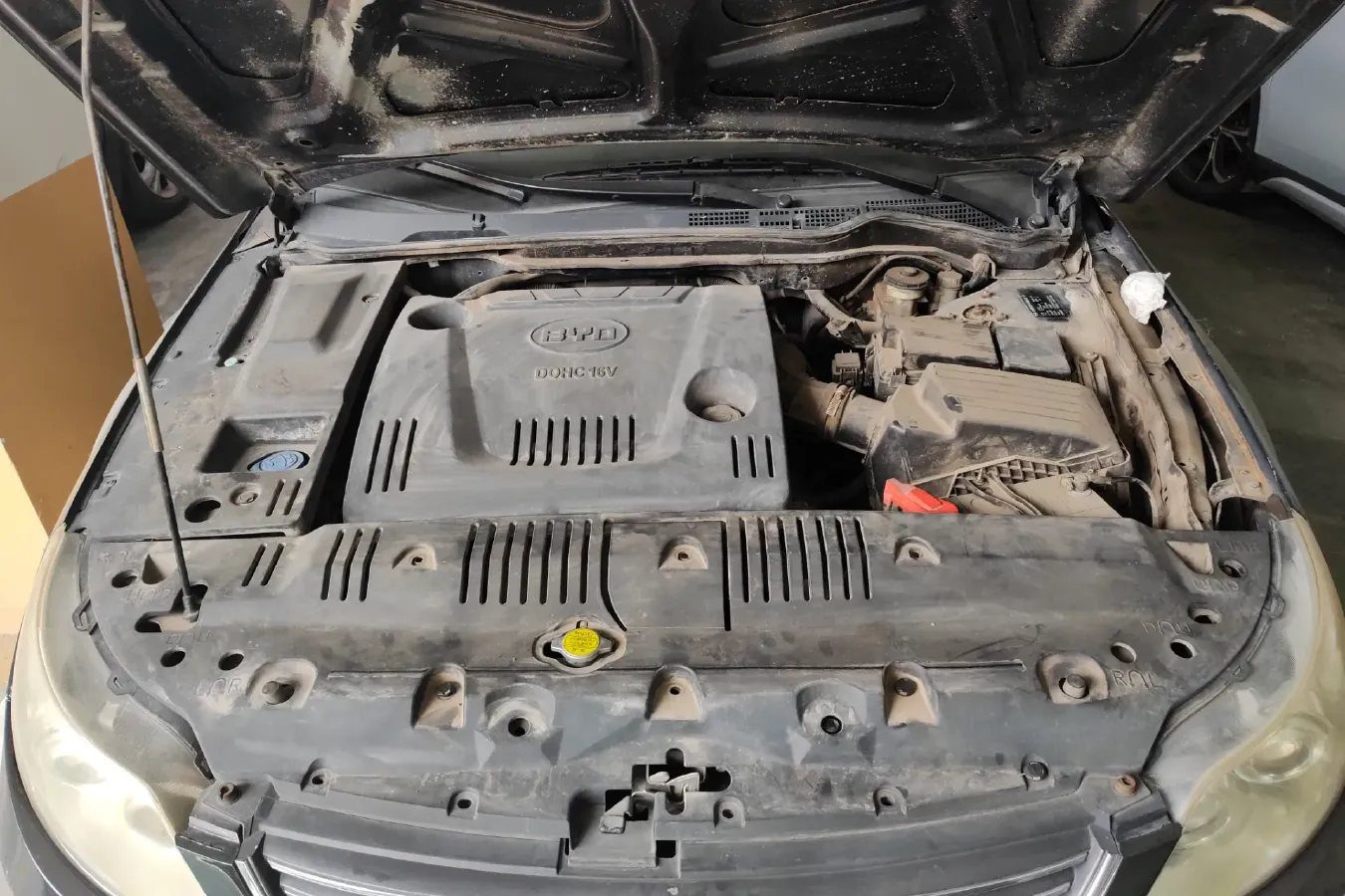 2010 BYD F6 2.0L 140HP L4 5MT,autocango,china used car exporter,china ev exporter,chinese used car exporter,chinese used ev exporter