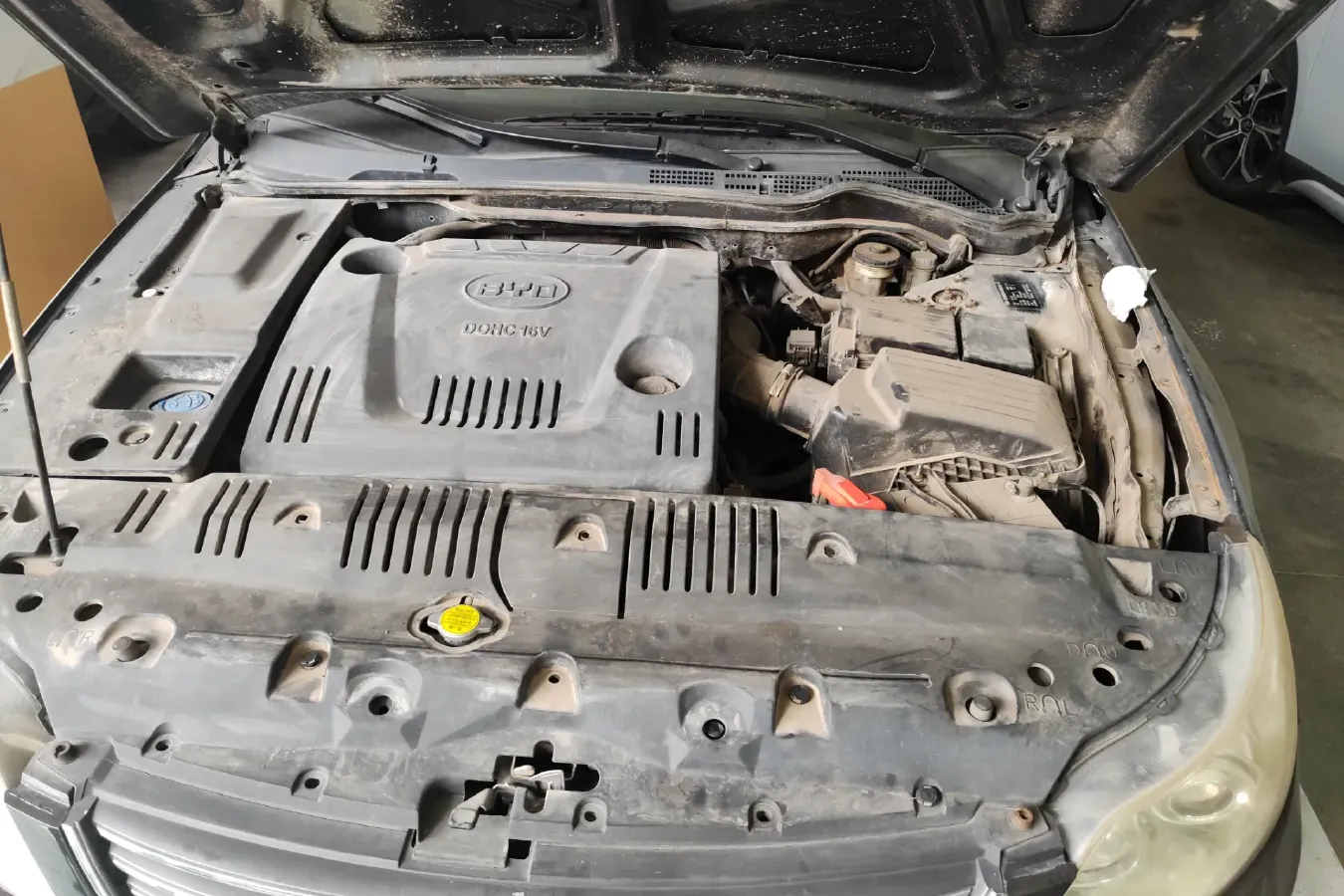 2010 BYD F6 2.0L 140HP L4 5MT,autocango,china used car exporter,china ev exporter,chinese used car exporter,chinese used ev exporter