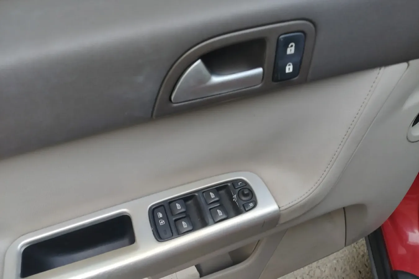 2010 Volvo S40 2.0L 141HP L4 6DCT,autocango,china used car exporter,china ev exporter,chinese used car exporter,chinese used ev exporter