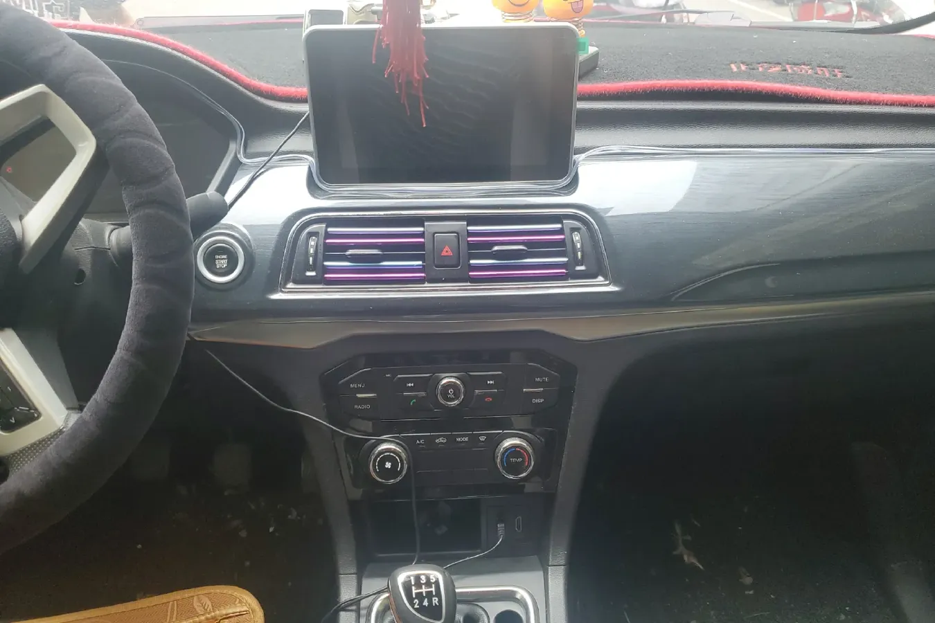 2017 BAIC WeiWang M60 1.5L 116HP L4 5MT,autocango,china used car exporter,china ev exporter,chinese used car exporter,chinese used ev exporter