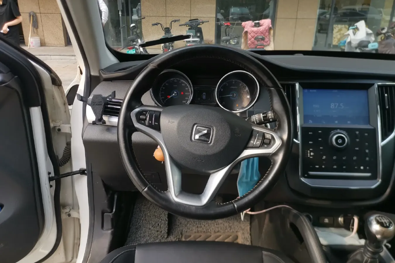 2016 Zotye SR7 1.5T 150HP L4 5MT,autocango,china used car exporter,china ev exporter,chinese used car exporter,chinese used ev exporter