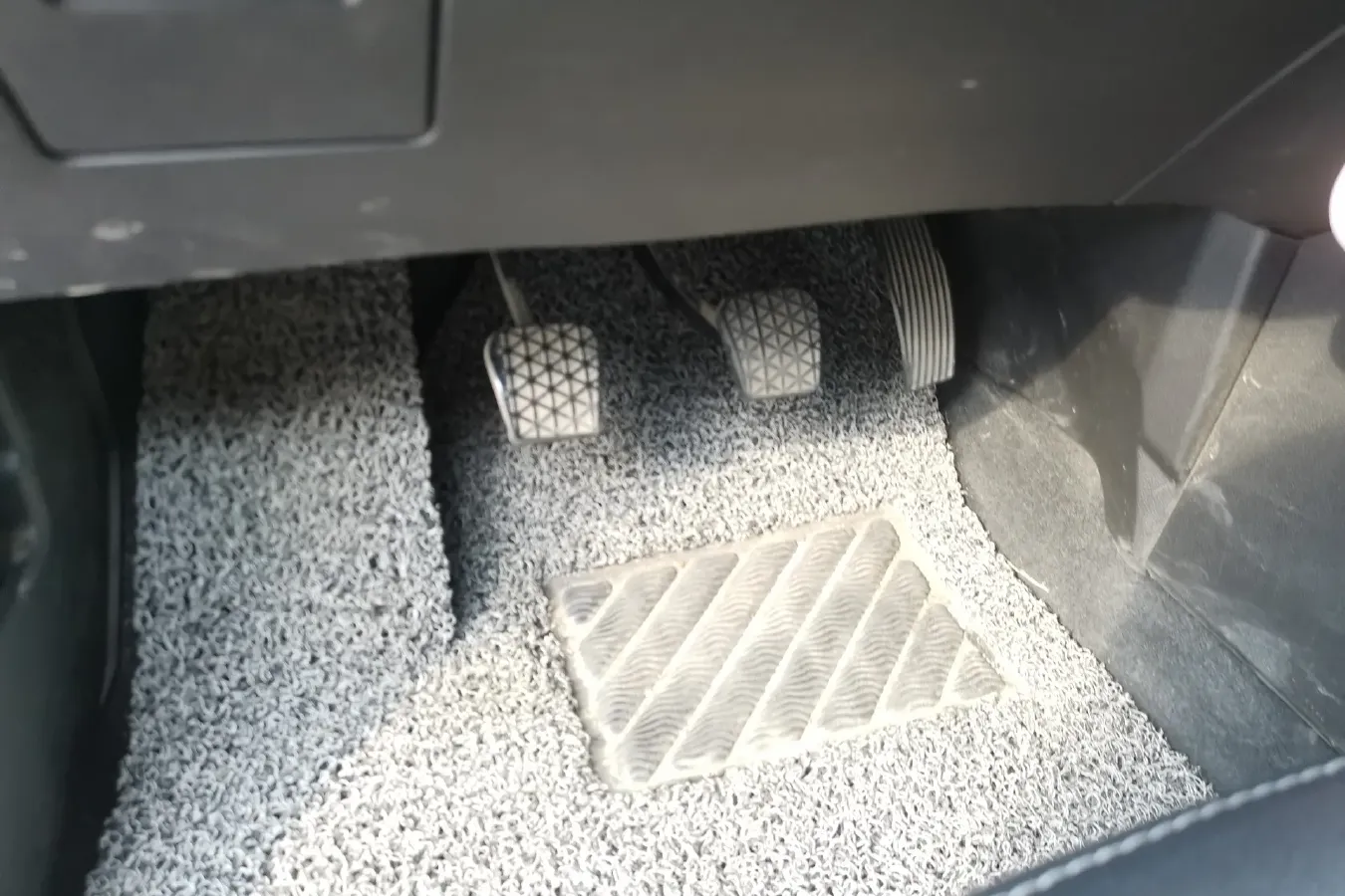 2016 Zotye SR7 1.5T 150HP L4 5MT,autocango,china used car exporter,china ev exporter,chinese used car exporter,chinese used ev exporter