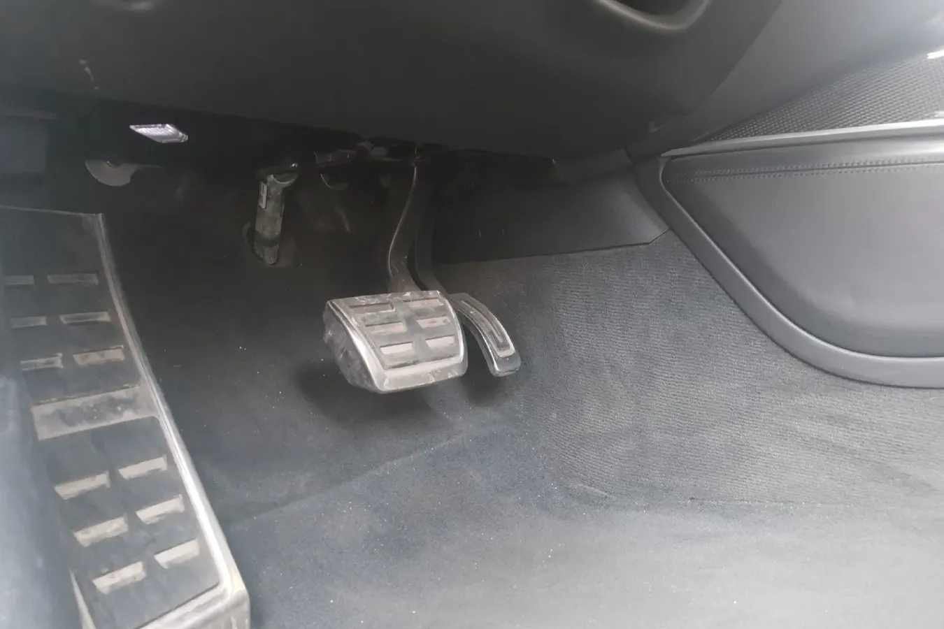 2013 Audi S7 4.0T 420HP V8 7DCT,autocango,china used car exporter,china ev exporter,chinese used car exporter,chinese used ev exporter