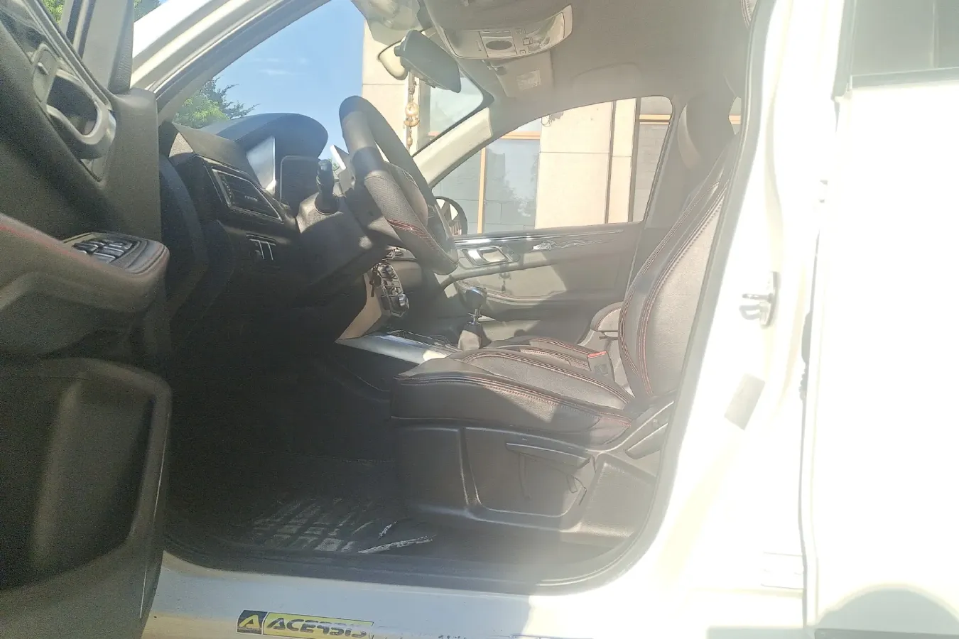 2015 Zotye Damy X5 1.5T 150HP L4 5MT,autocango,china used car exporter,china ev exporter,chinese used car exporter,chinese used ev exporter