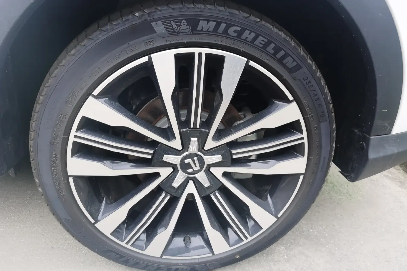 2021 Rising Auto MARVEL R 2AT BEV 69.9KWH,autocango,china used car exporter,china ev exporter,chinese used car exporter,chinese used ev exporter