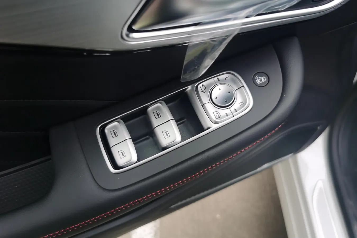 2021 Rising Auto MARVEL R 2AT BEV 69.9KWH,autocango,china used car exporter,china ev exporter,chinese used car exporter,chinese used ev exporter