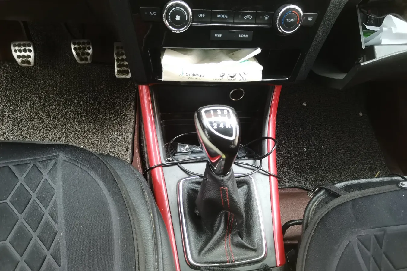 2015 BeiJing Auto Senova X25 1.5L 116HP L4 5MT,autocango,china used car exporter,china ev exporter,chinese used car exporter,chinese used ev exporter