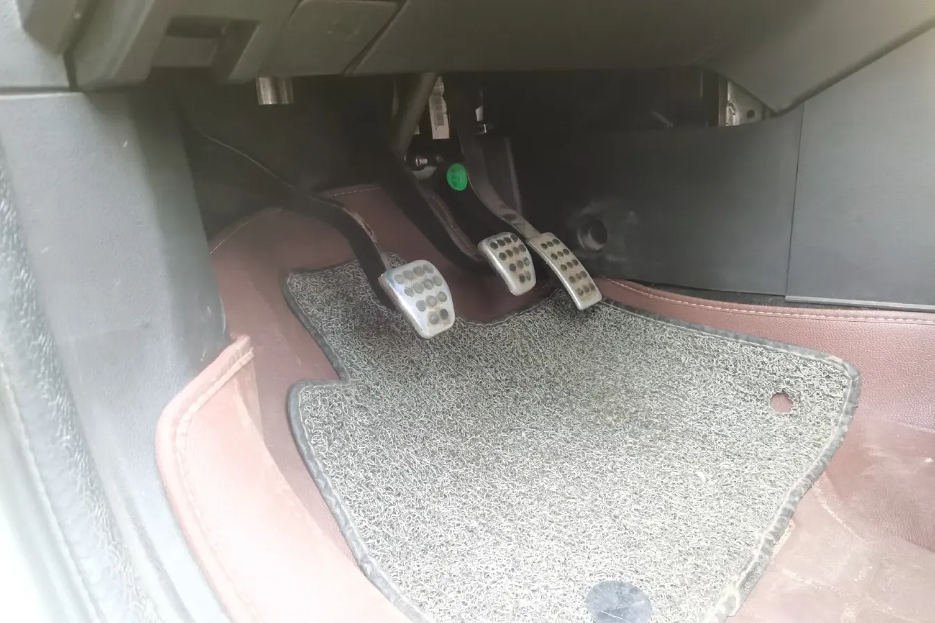 2015 BeiJing Auto Senova X25 1.5L 116HP L4 5MT,autocango,china used car exporter,china ev exporter,chinese used car exporter,chinese used ev exporter