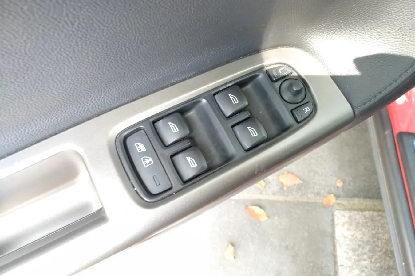 2011 Volvo S40 2.0L 141HP L4 6DCT,autocango,china used car exporter,china ev exporter,chinese used car exporter,chinese used ev exporter