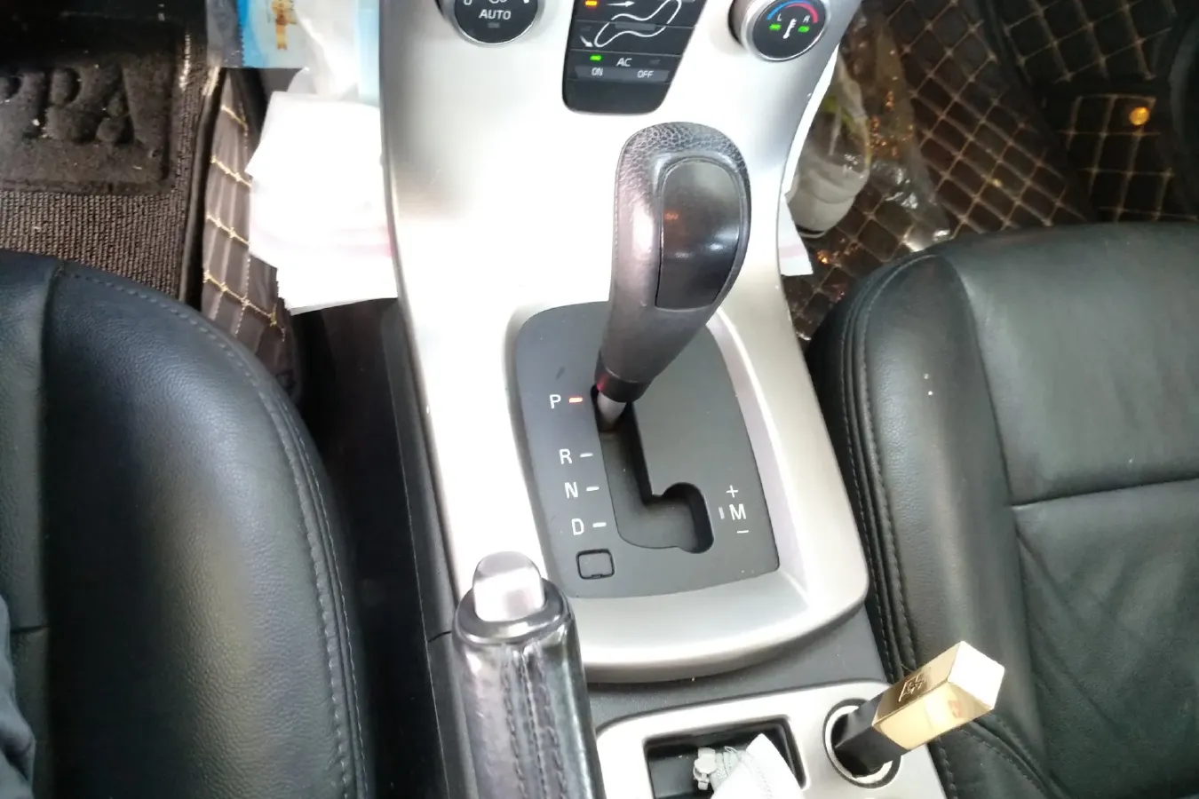 2011 Volvo S40 2.0L 141HP L4 6DCT,autocango,china used car exporter,china ev exporter,chinese used car exporter,chinese used ev exporter