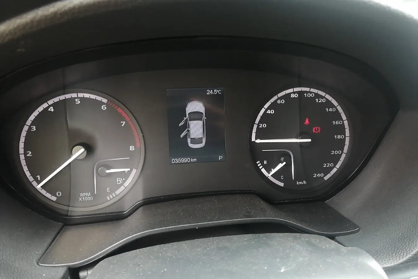 2021 Qoros 3 1.5T 156HP L4 CVT,autocango,china used car exporter,china ev exporter,chinese used car exporter,chinese used ev exporter