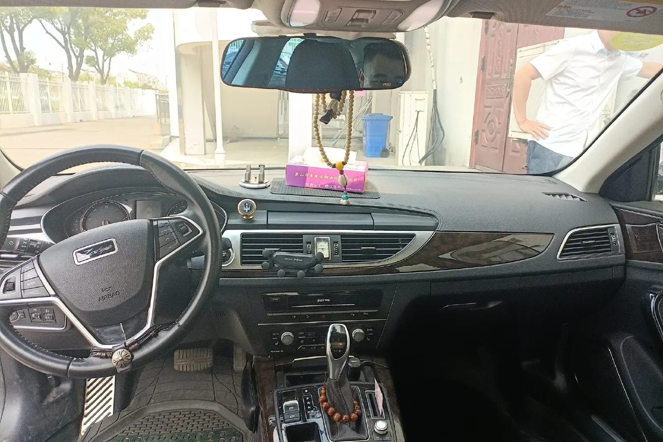 2016 Zotye Z700 1.8T 177HP L4 6DCT,autocango,china used car exporter,china ev exporter,chinese used car exporter,chinese used ev exporter