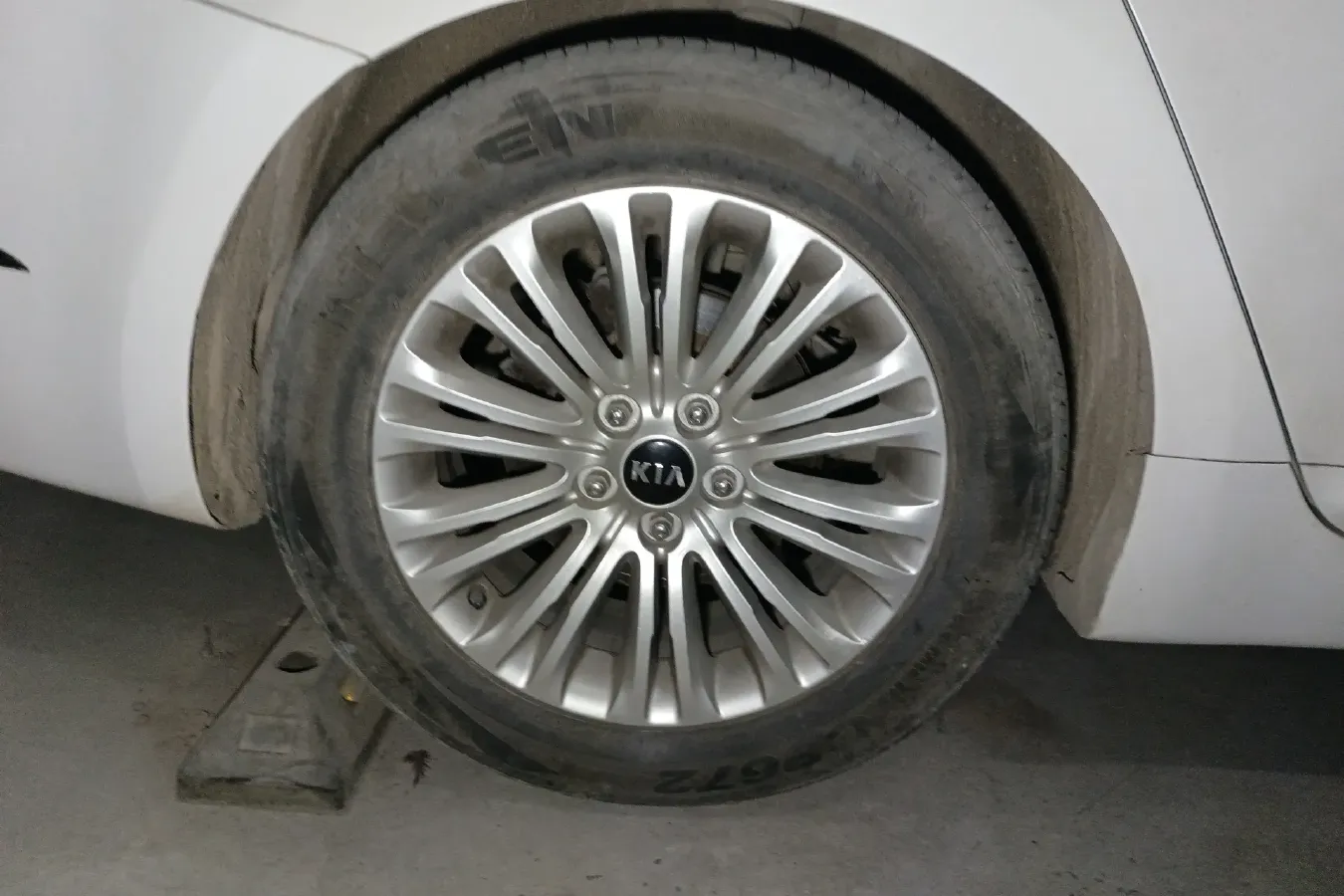 2013 Kia Cadenza 2.4L 180HP L4 6AT,autocango,china used car exporter,china ev exporter,chinese used car exporter,chinese used ev exporter