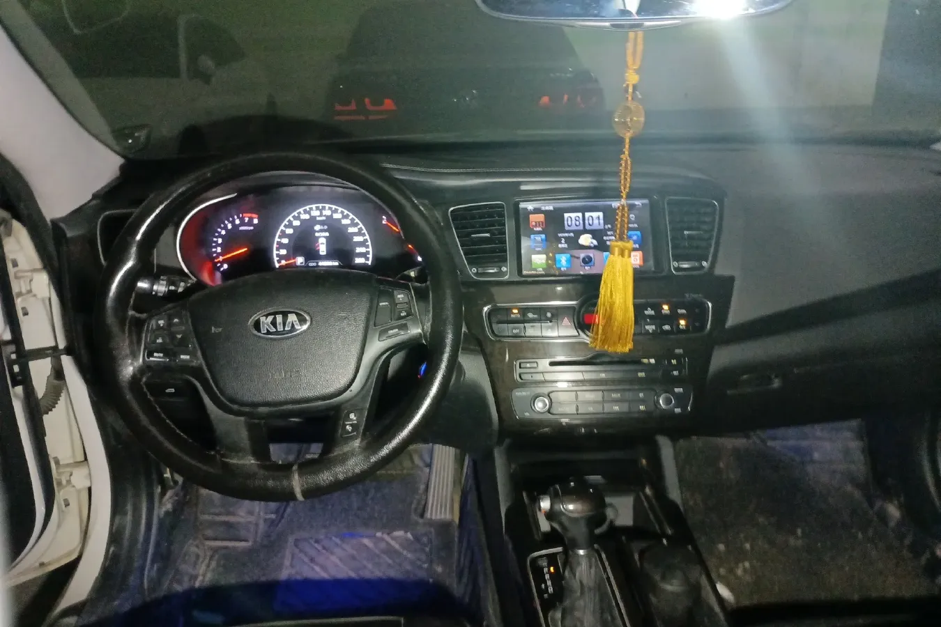 2013 Kia Cadenza 2.4L 180HP L4 6AT,autocango,china used car exporter,china ev exporter,chinese used car exporter,chinese used ev exporter