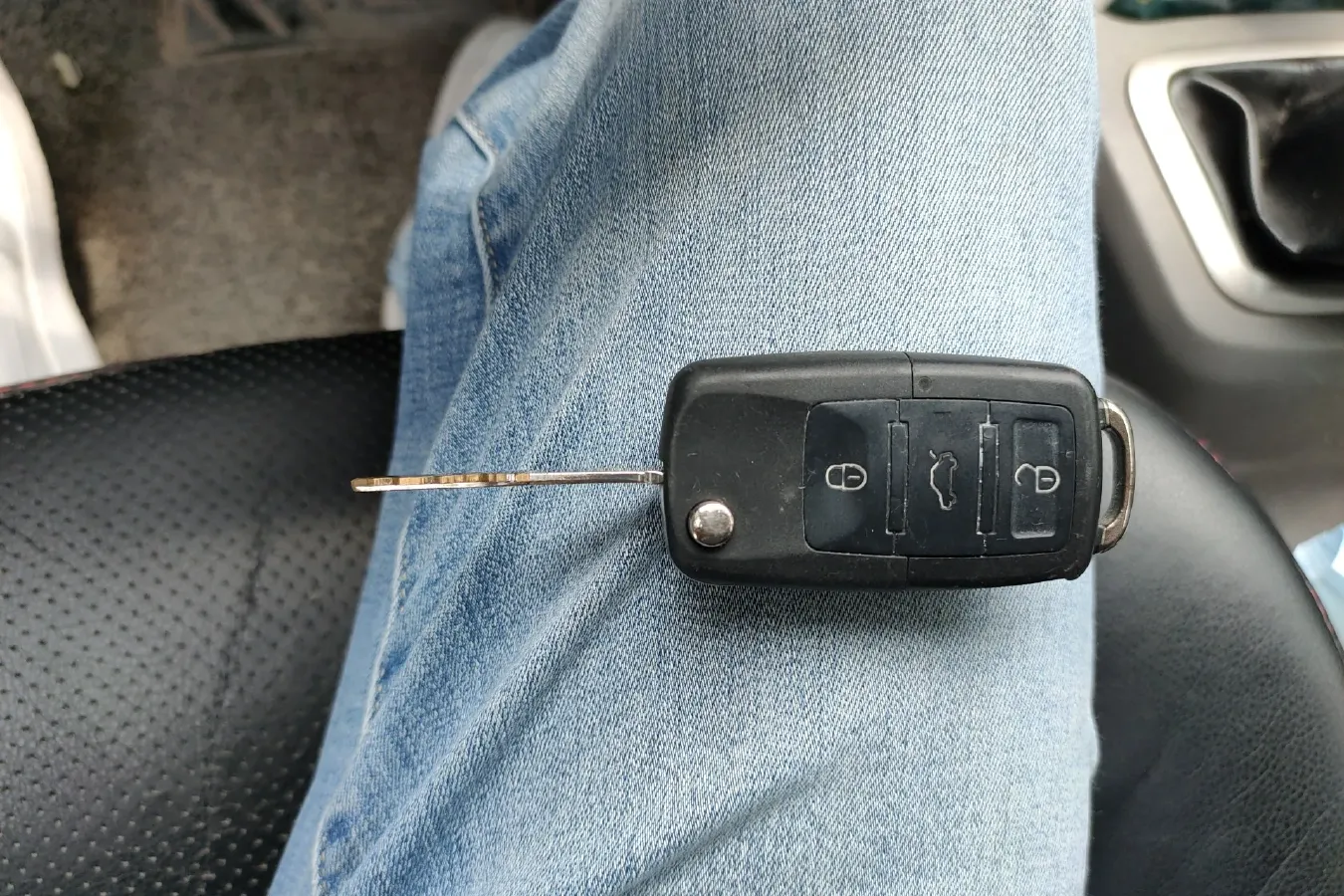 2014 BAIC WeiWang M20 1.5L 106HP L4 5MT,autocango,china used car exporter,china ev exporter,chinese used car exporter,chinese used ev exporter