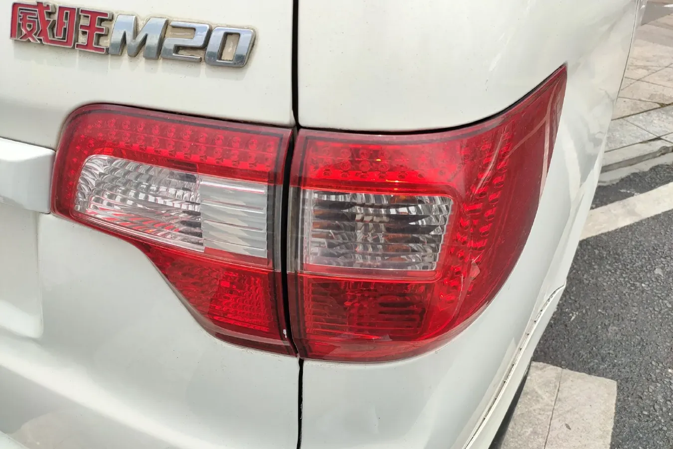 2014 BAIC WeiWang M20 1.5L 106HP L4 5MT,autocango,china used car exporter,china ev exporter,chinese used car exporter,chinese used ev exporter