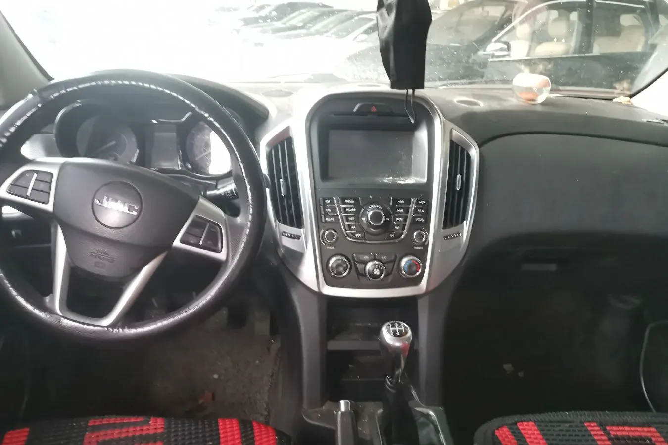 2018 JMC YuHu 5 2.4T 140HP L4 5MT,autocango,china used car exporter,china ev exporter,chinese used car exporter,chinese used ev exporter