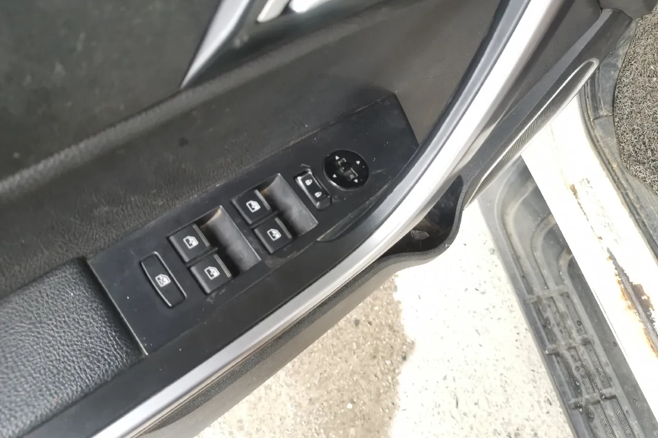 2018 JMC YuHu 5 2.4T 140HP L4 5MT,autocango,china used car exporter,china ev exporter,chinese used car exporter,chinese used ev exporter