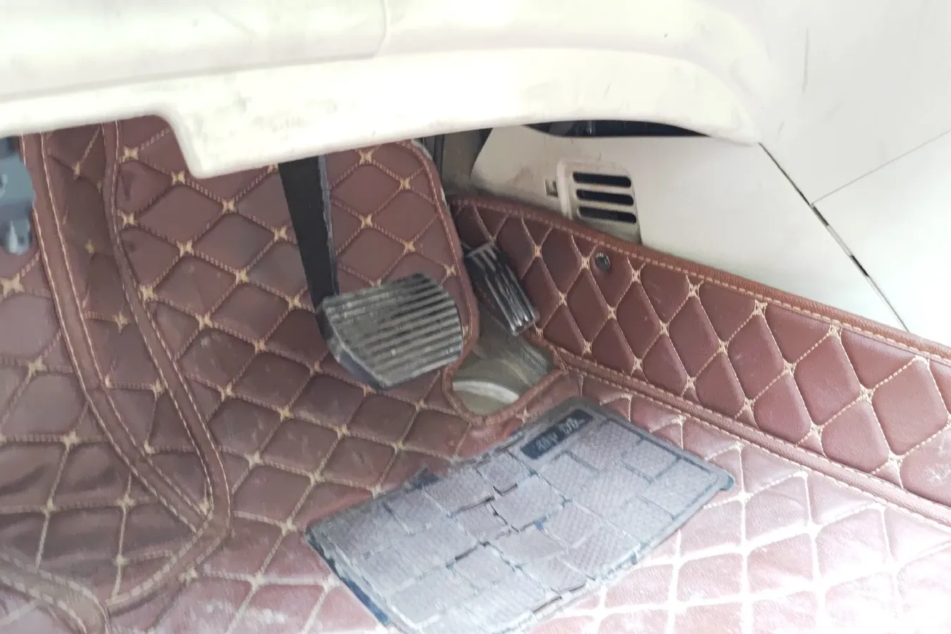 2009 DongFeng Aeolus S30 1.6L 106HP L4 4AT,autocango,china used car exporter,china ev exporter,chinese used car exporter,chinese used ev exporter