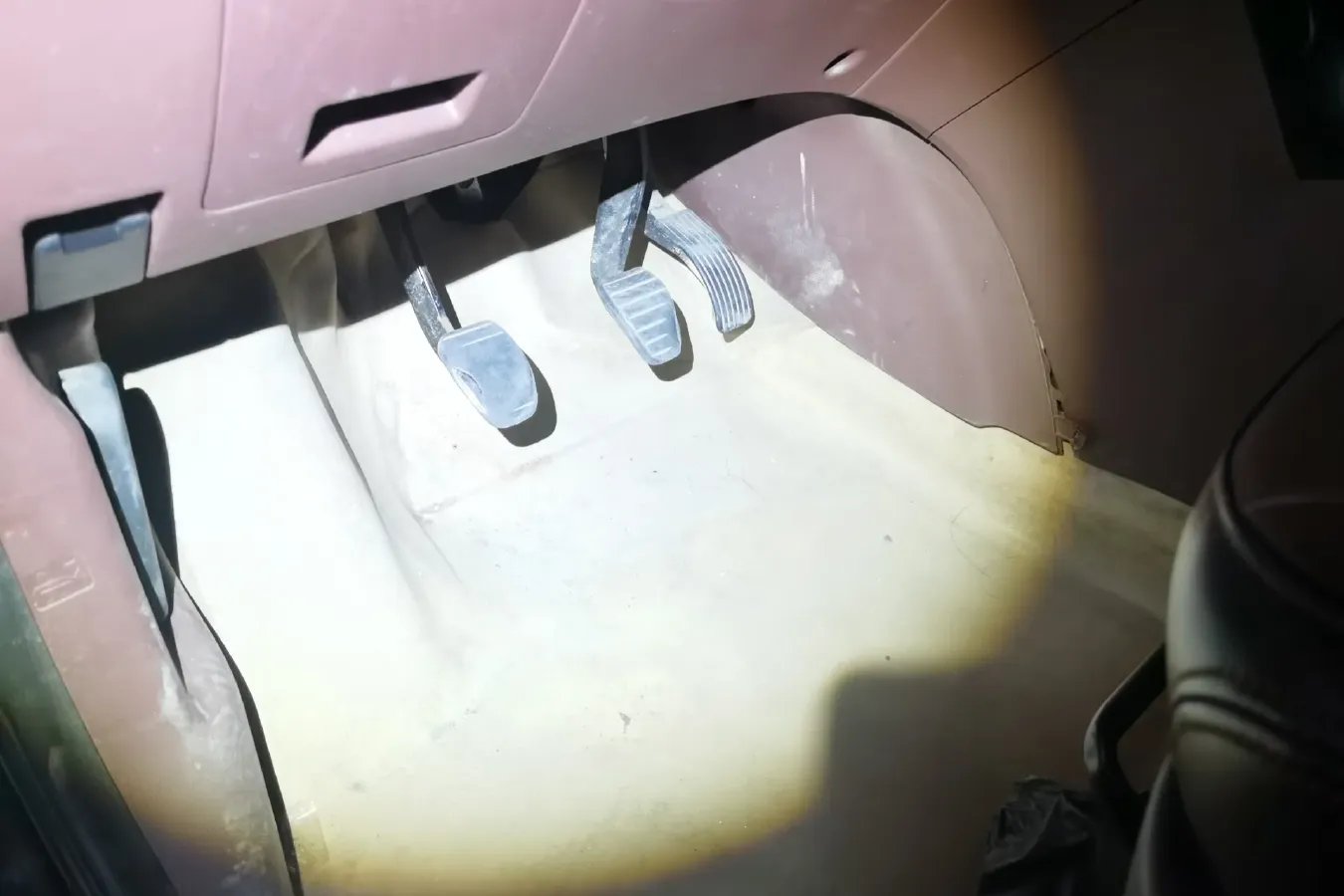 2016 DongFeng Forthing SX6 1.6L 122HP L4 5MT,autocango,china used car exporter,china ev exporter,chinese used car exporter,chinese used ev exporter