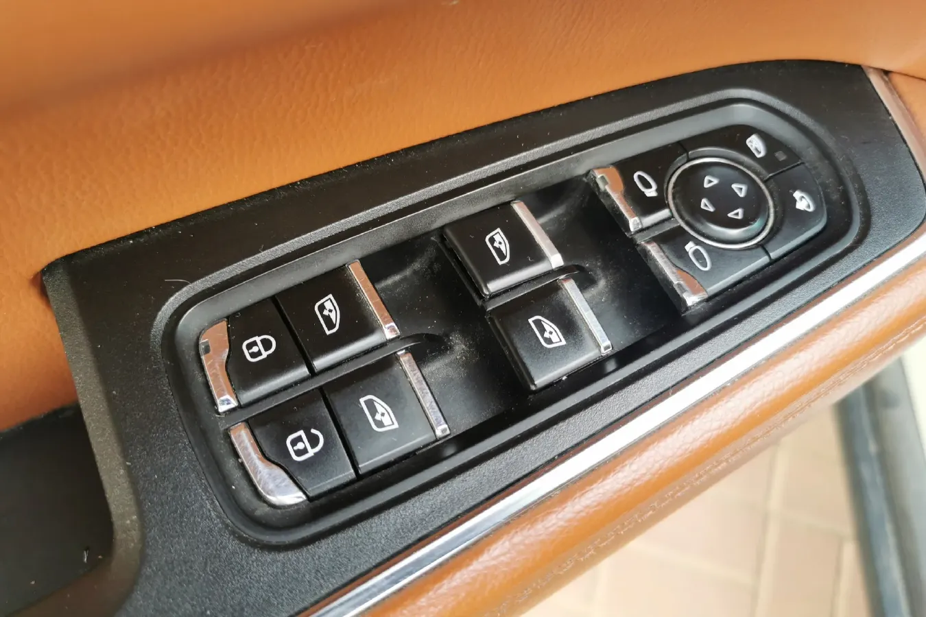 2017 Zotye T700 1.8T 177HP L4 6DCT,autocango,china used car exporter,china ev exporter,chinese used car exporter,chinese used ev exporter