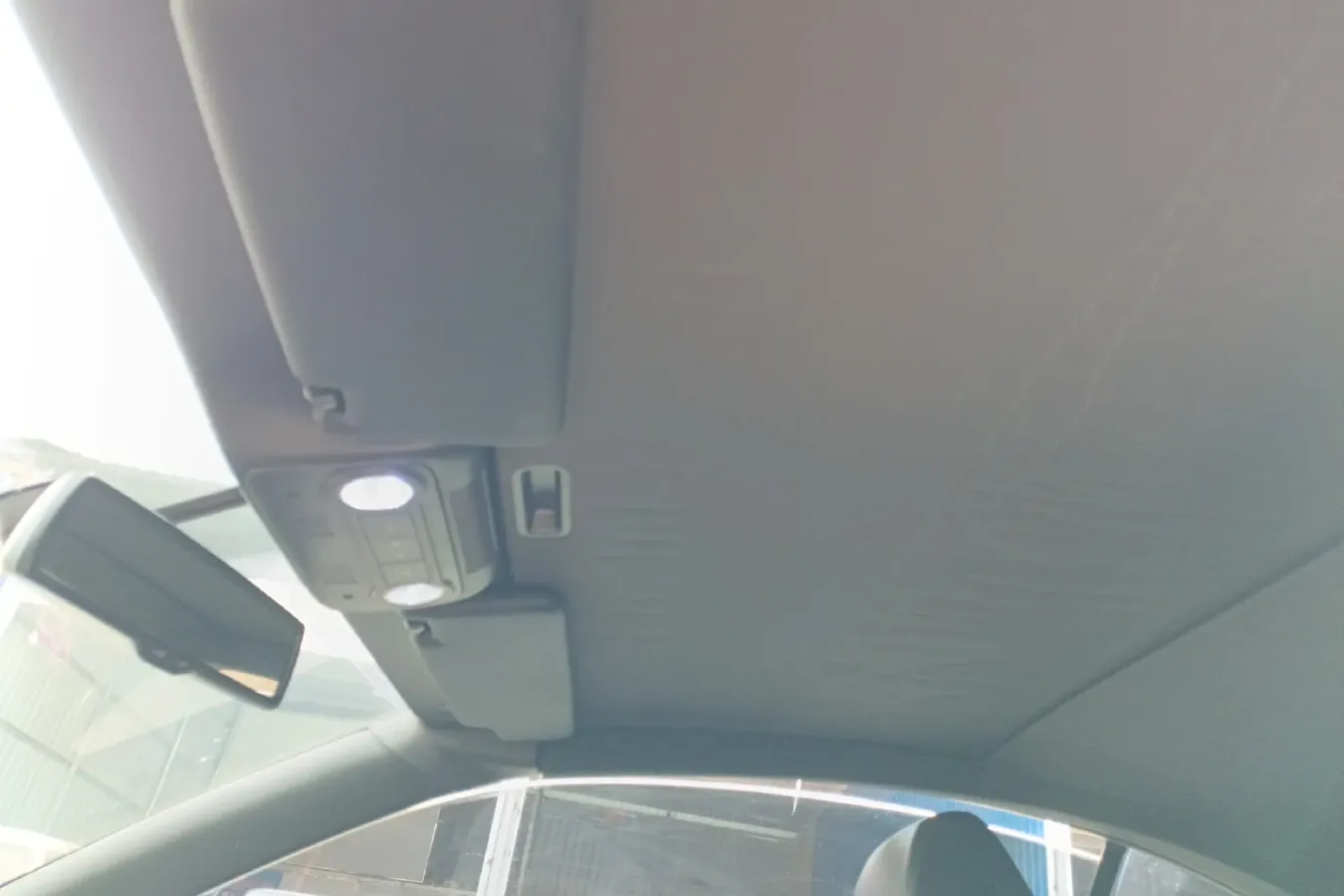 2011 Volkswagen Eos 2.0T 211HP L4 6DCT,autocango,china used car exporter,china ev exporter,chinese used car exporter,chinese used ev exporter