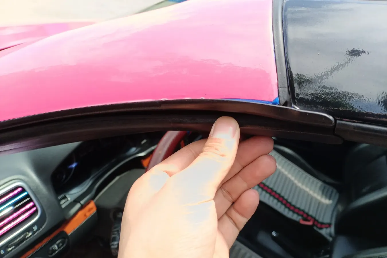 2011 Volkswagen Eos 2.0T 211HP L4 6DCT,autocango,china used car exporter,china ev exporter,chinese used car exporter,chinese used ev exporter