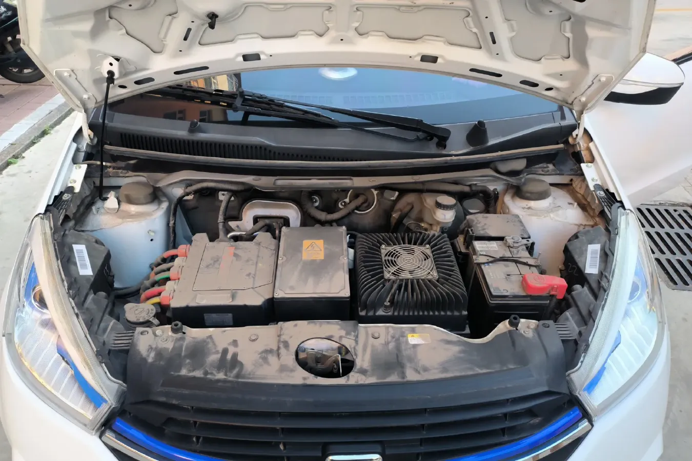 2018 Zotye Cloud 100 BEV 28.4KWH,autocango,china used car exporter,china ev exporter,chinese used car exporter,chinese used ev exporter