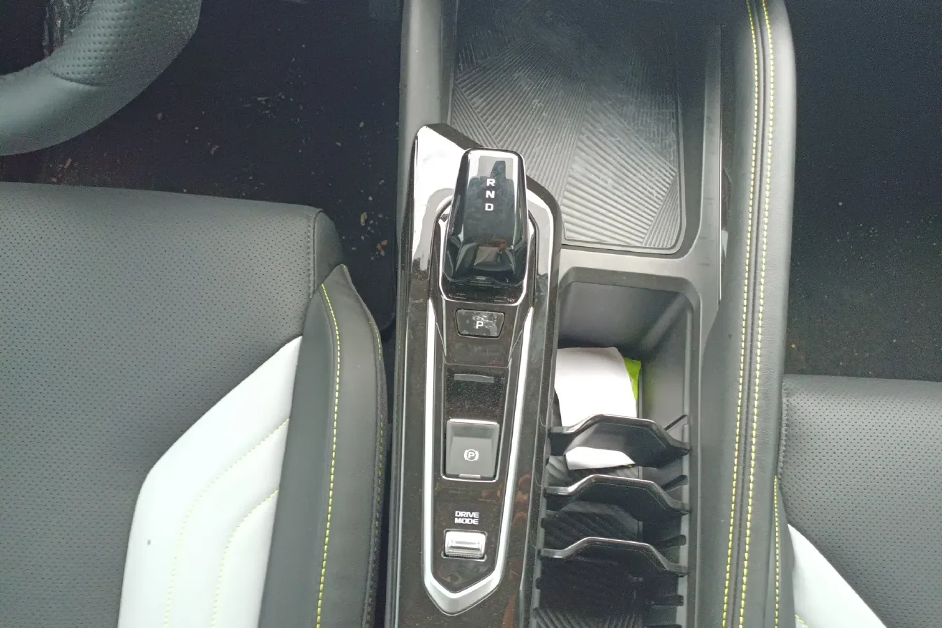 2023 Geely Coolray 1.5T 181HP L4 7DCT,autocango,china used car exporter,china ev exporter,chinese used car exporter,chinese used ev exporter