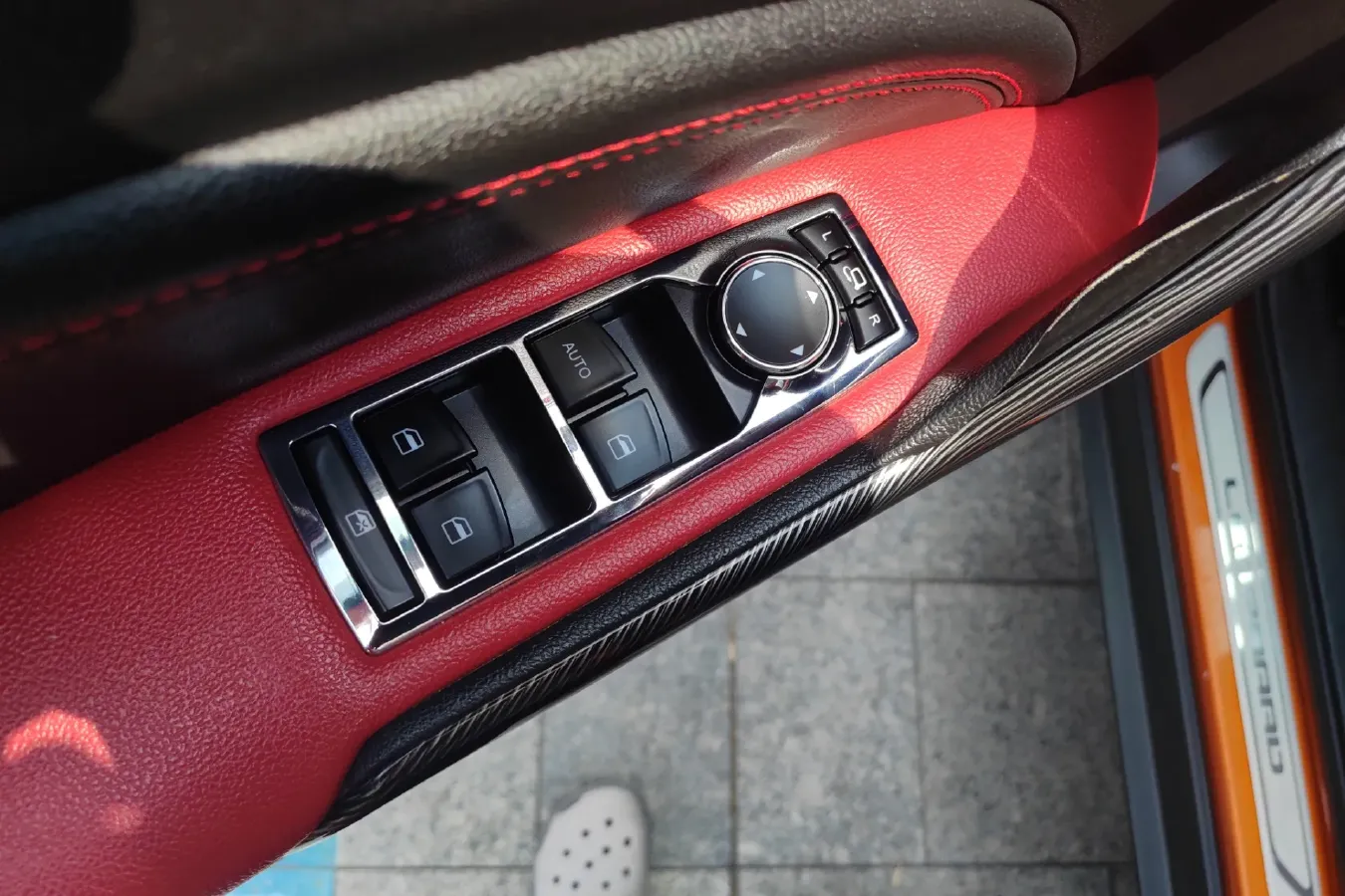 2017 Leopaard CS9 1.5L 113HP L4 CVT,autocango,china used car exporter,china ev exporter,chinese used car exporter,chinese used ev exporter