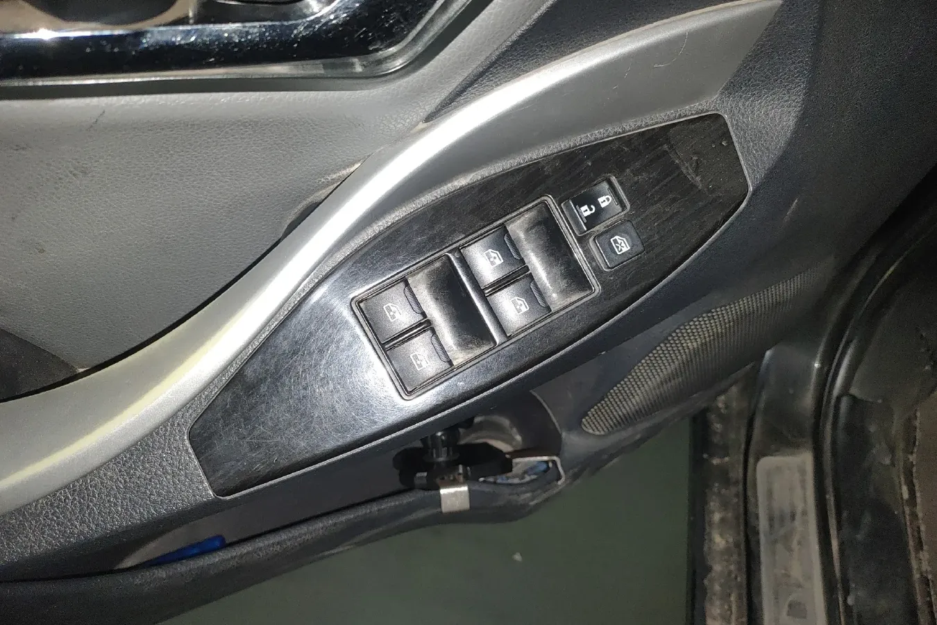 2014 Zotye Z300 1.5L 113HP L4 5MT,autocango,china used car exporter,china ev exporter,chinese used car exporter,chinese used ev exporter