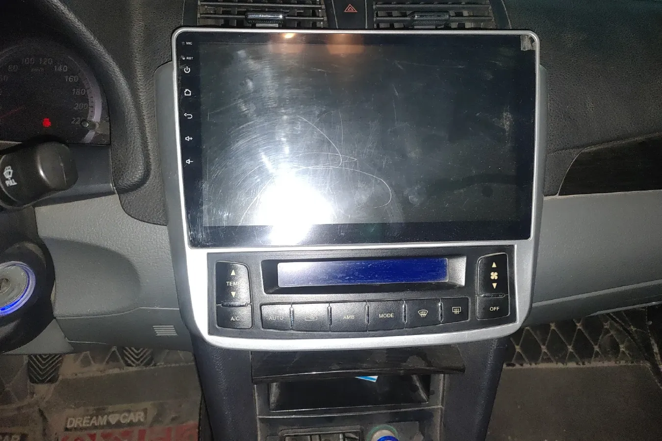 2014 Zotye Z300 1.5L 113HP L4 5MT,autocango,china used car exporter,china ev exporter,chinese used car exporter,chinese used ev exporter