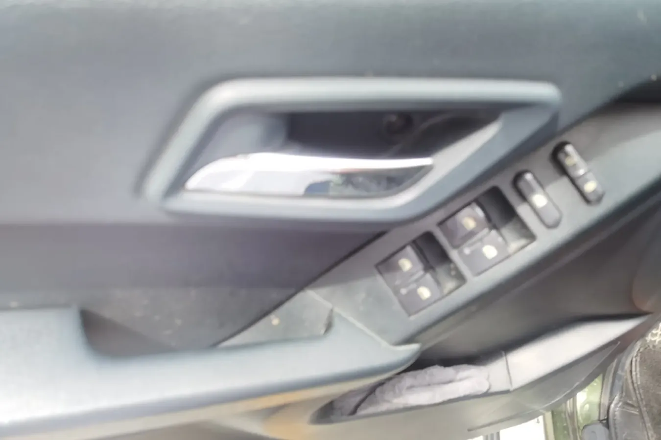 2016 Leopaard Q6 2.4L 147HP L4 5MT,autocango,china used car exporter,china ev exporter,chinese used car exporter,chinese used ev exporter