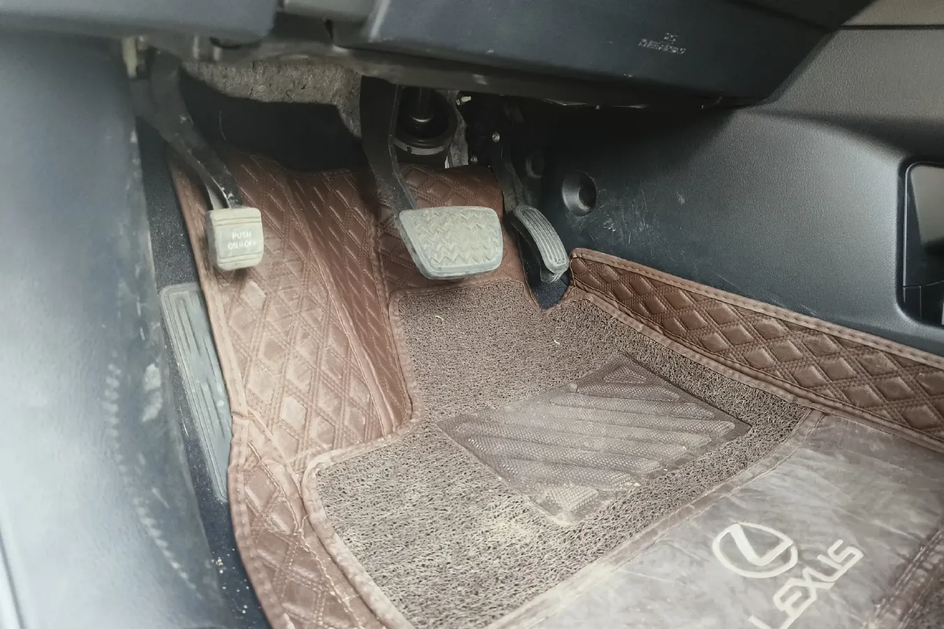 2013 Lexus RX Classic 2.7L 188HP L4 6AT,autocango,china used car exporter,china ev exporter,chinese used car exporter,chinese used ev exporter